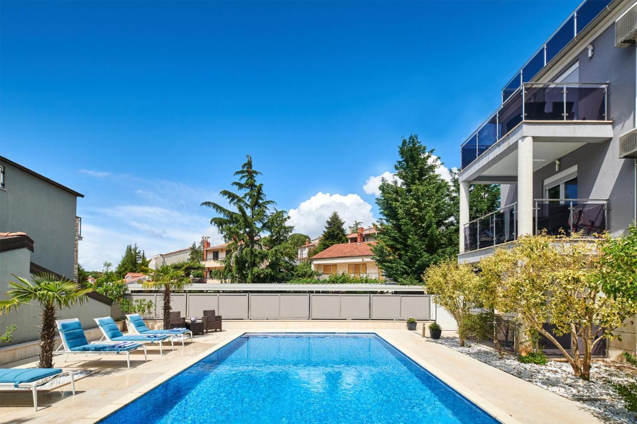 Ribarska Koliba - Stella Adria Villa Pula Exteriör bild