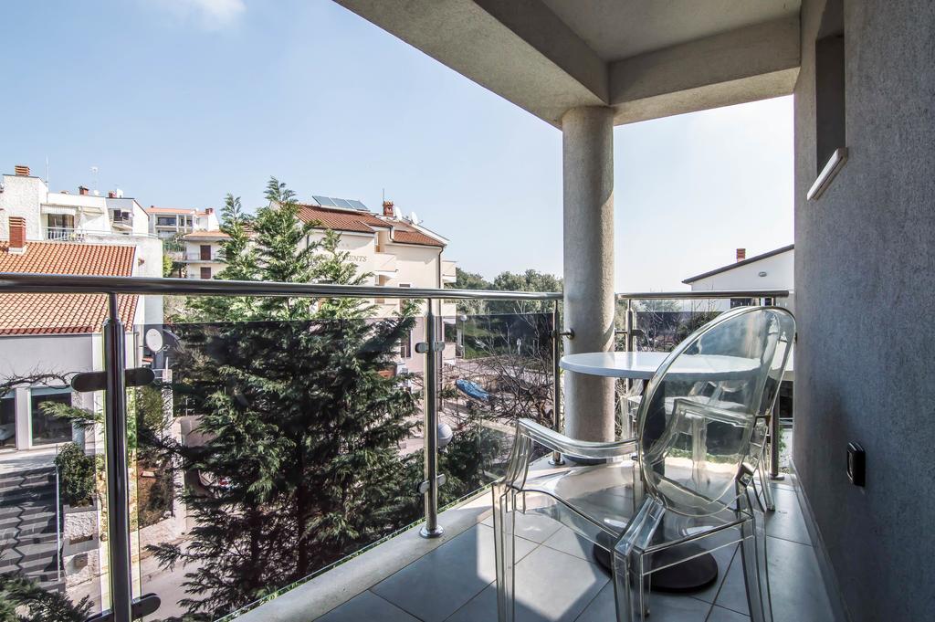 Ribarska Koliba - Stella Adria Villa Pula Exteriör bild