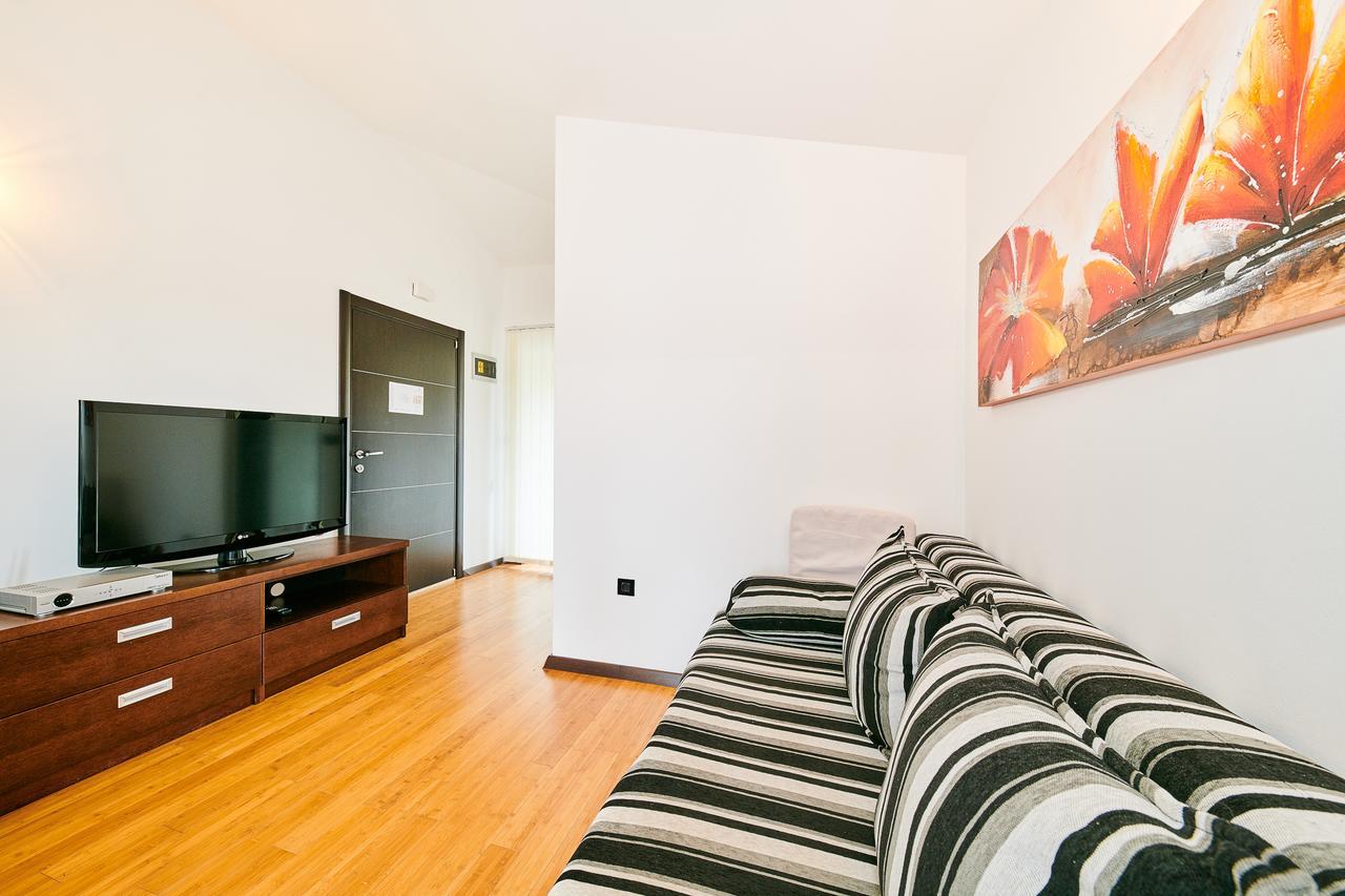 Ribarska Koliba - Stella Adria Villa Pula Exteriör bild